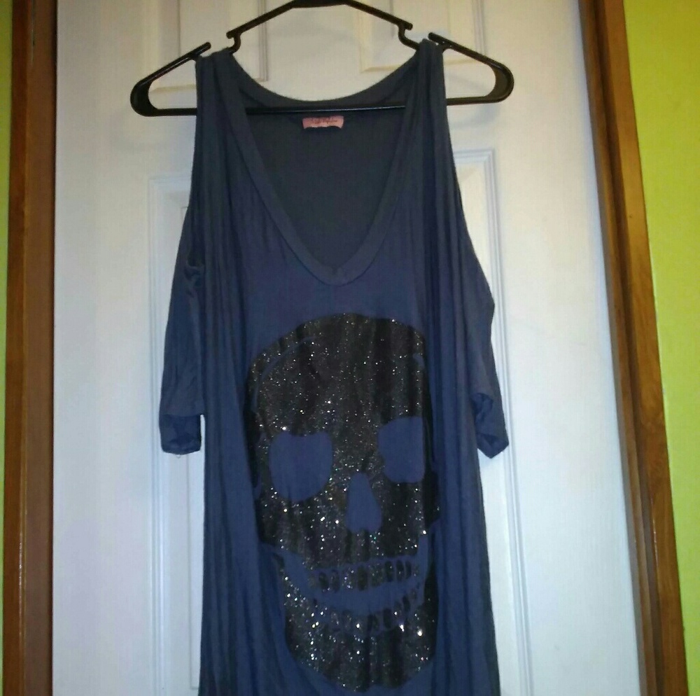 Skull shirt
